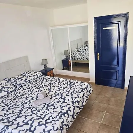 Playa Paraiso Marina Palace 1br Pool & Wifi Lägenhet